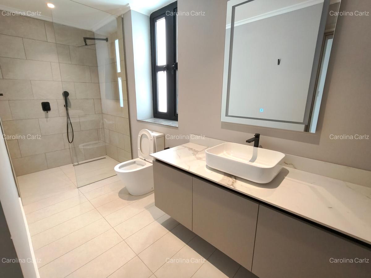 4 Bed Townhouse with En Suite at Runda - 13