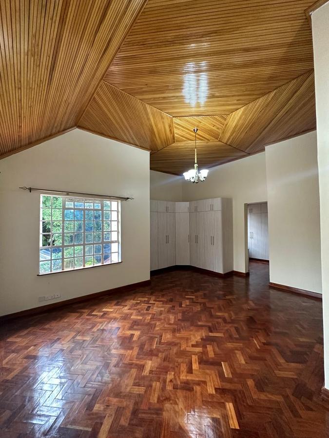 5 Bed Townhouse with En Suite in Lavington - 7