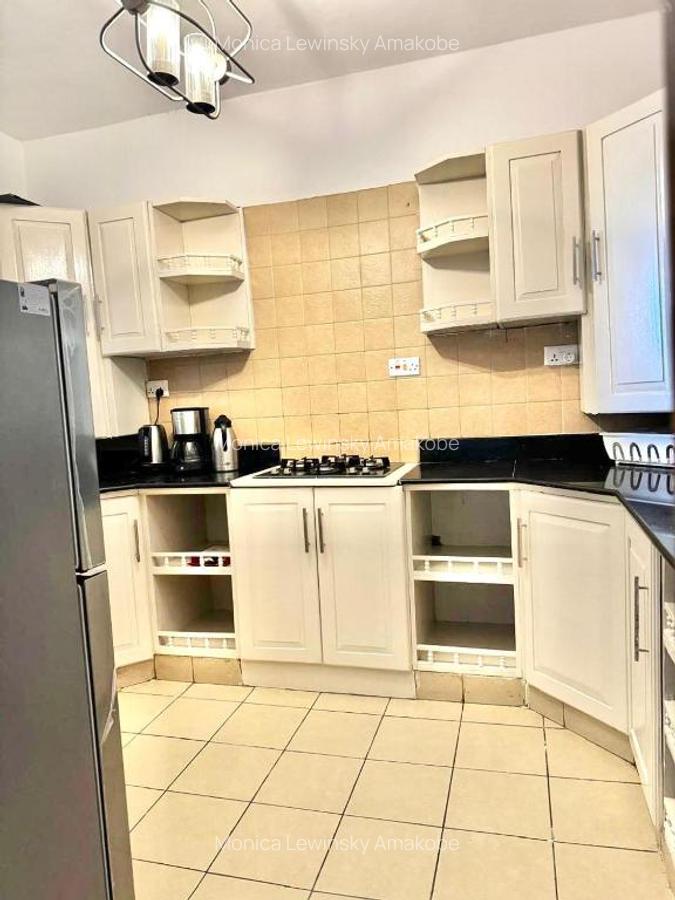 Serviced 2 Bed Apartment with En Suite at Serena Road - 11