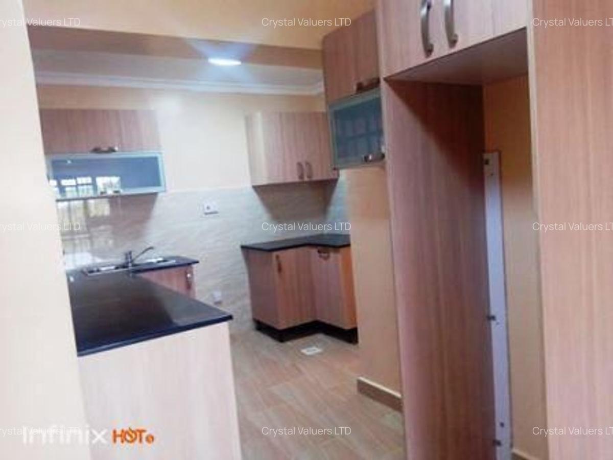 2 Bed Apartment with En Suite in Naivasha Road - 2