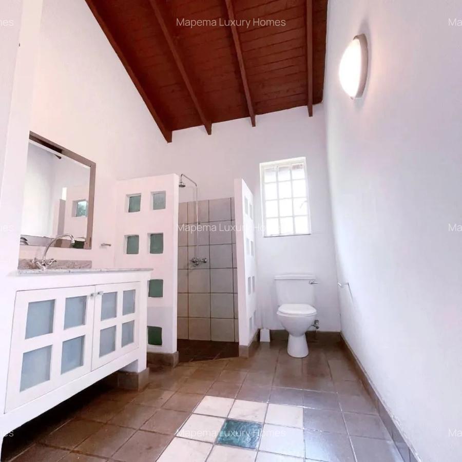 3 Bed House with En Suite at Gigiri - 7