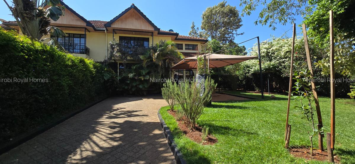 4 Bed Townhouse with En Suite at Lavington Green - 1