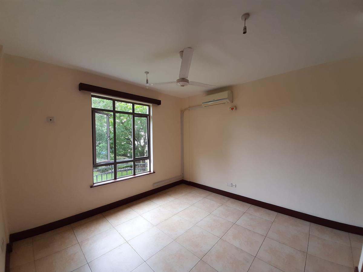 2 Bed Apartment with En Suite in Nyali Area - 18