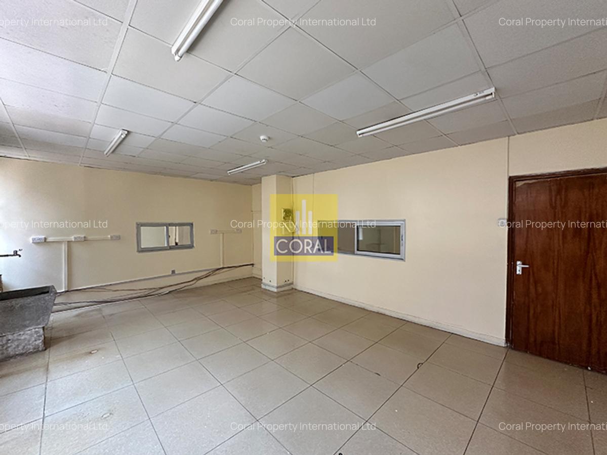 4,483 ft² Office in Parklands - 3