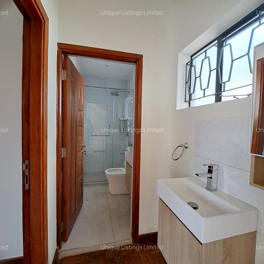 4 Bed Townhouse with Staff Quarters in Rhapta Road - 12