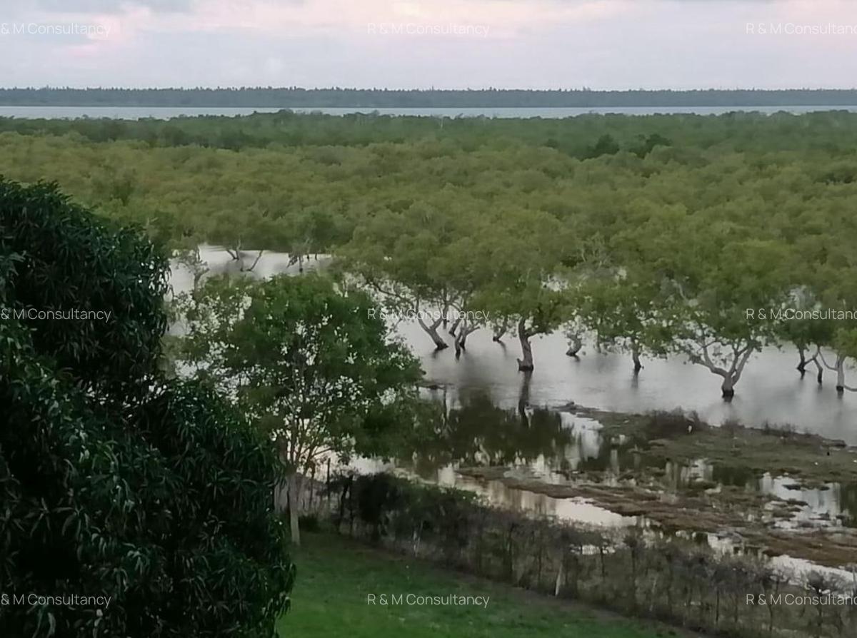 5 Bed House with En Suite in Watamu - 17