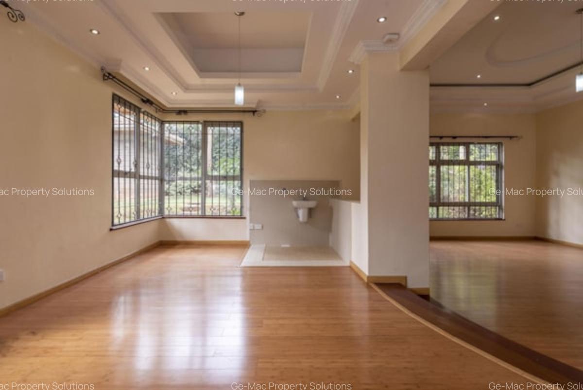 4 Bed House with En Suite in Runda - 6