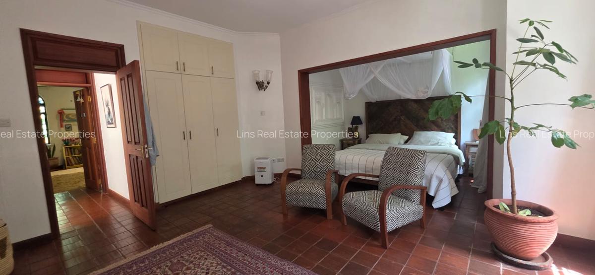 4 Bed House with En Suite in Kyuna - 8