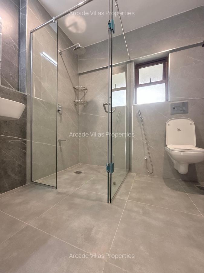 3 Bed Apartment with En Suite in Kileleshwa - 16