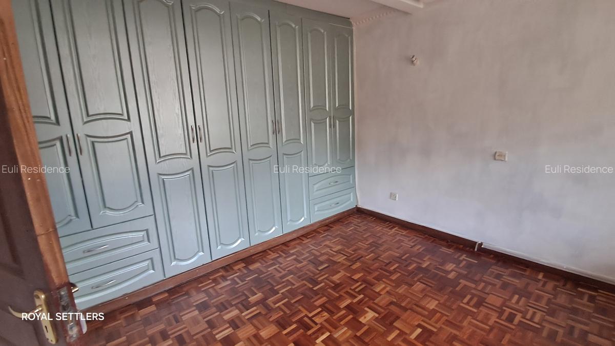 4 Bed Townhouse with En Suite at James Gichuru - 3