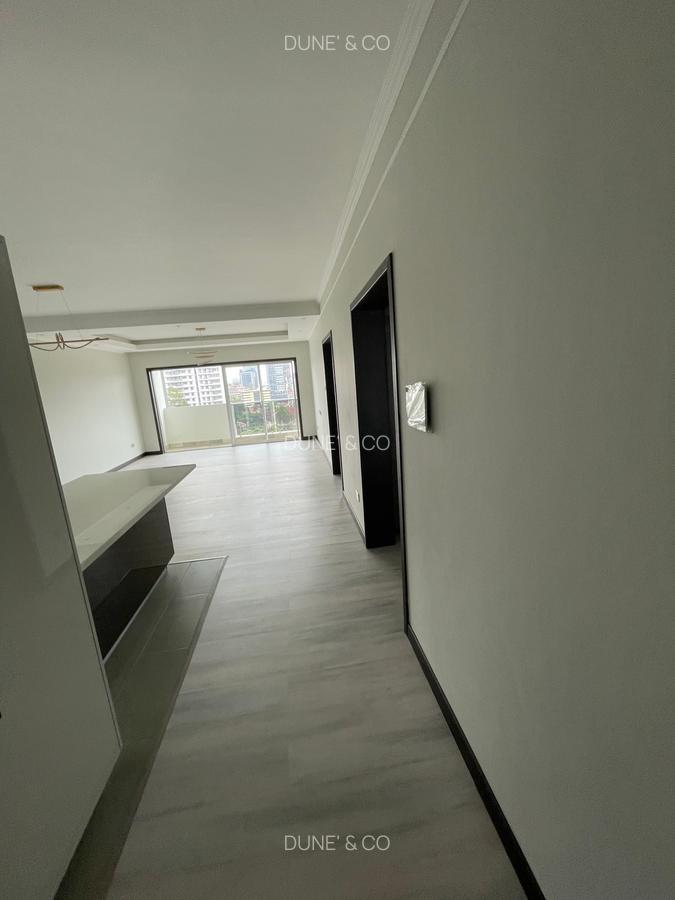 2 Bed Apartment with En Suite in Riverside - 3