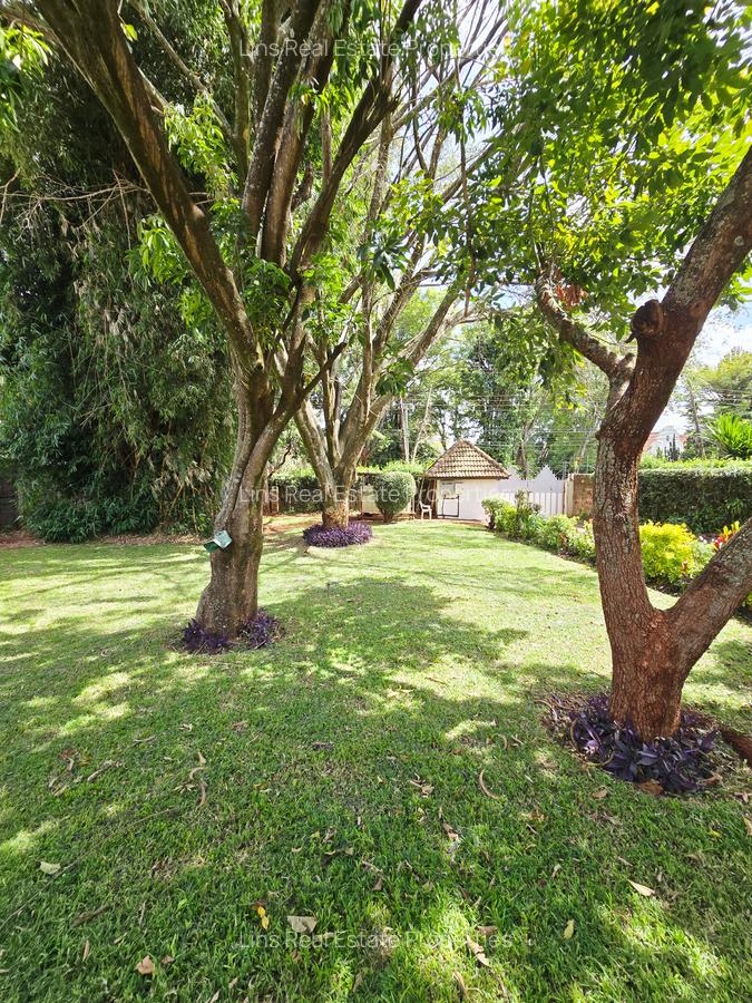 5 Bed House with En Suite in Runda - 4