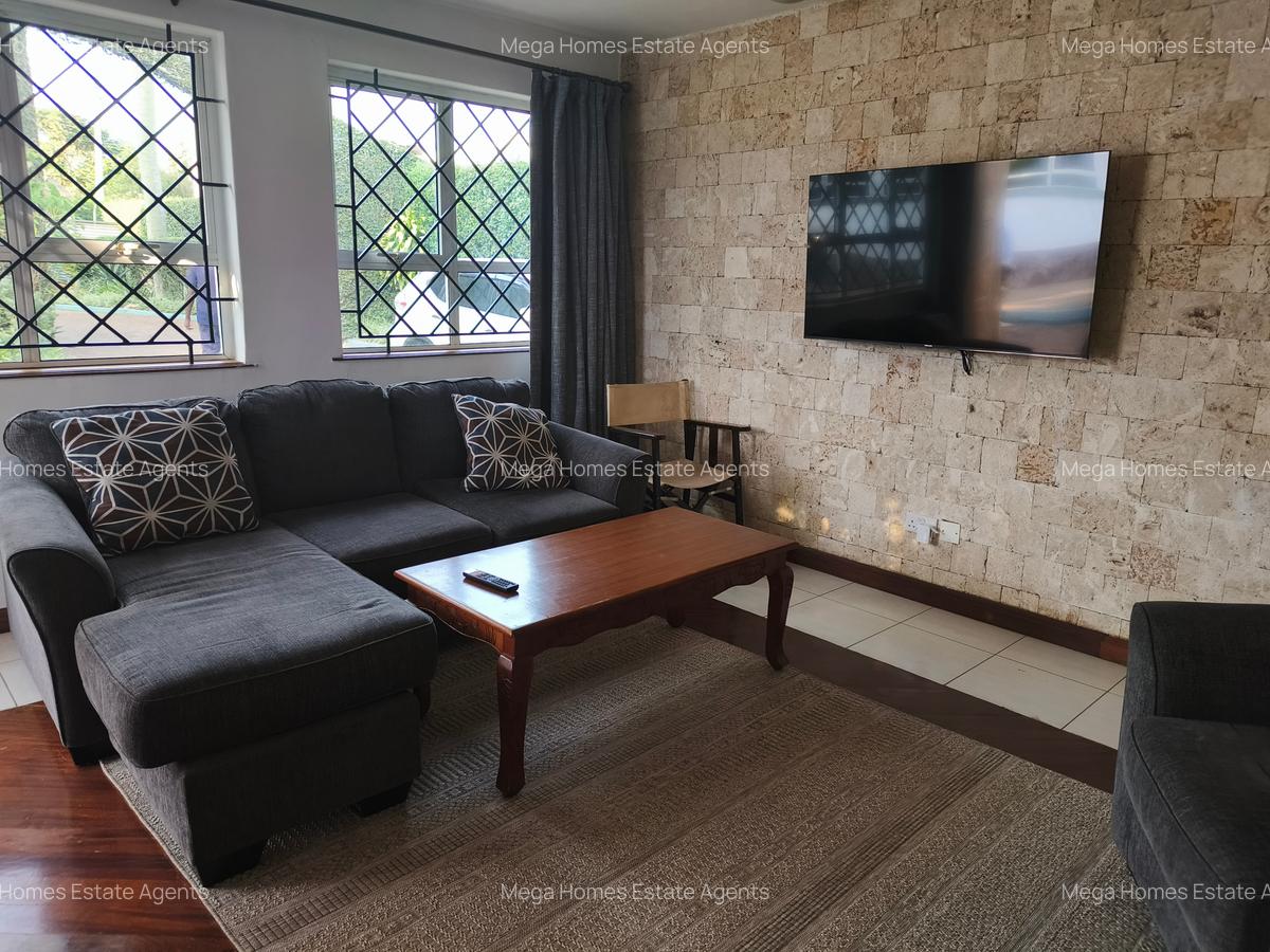 Serviced 1 Bed Apartment with En Suite in Runda - 5
