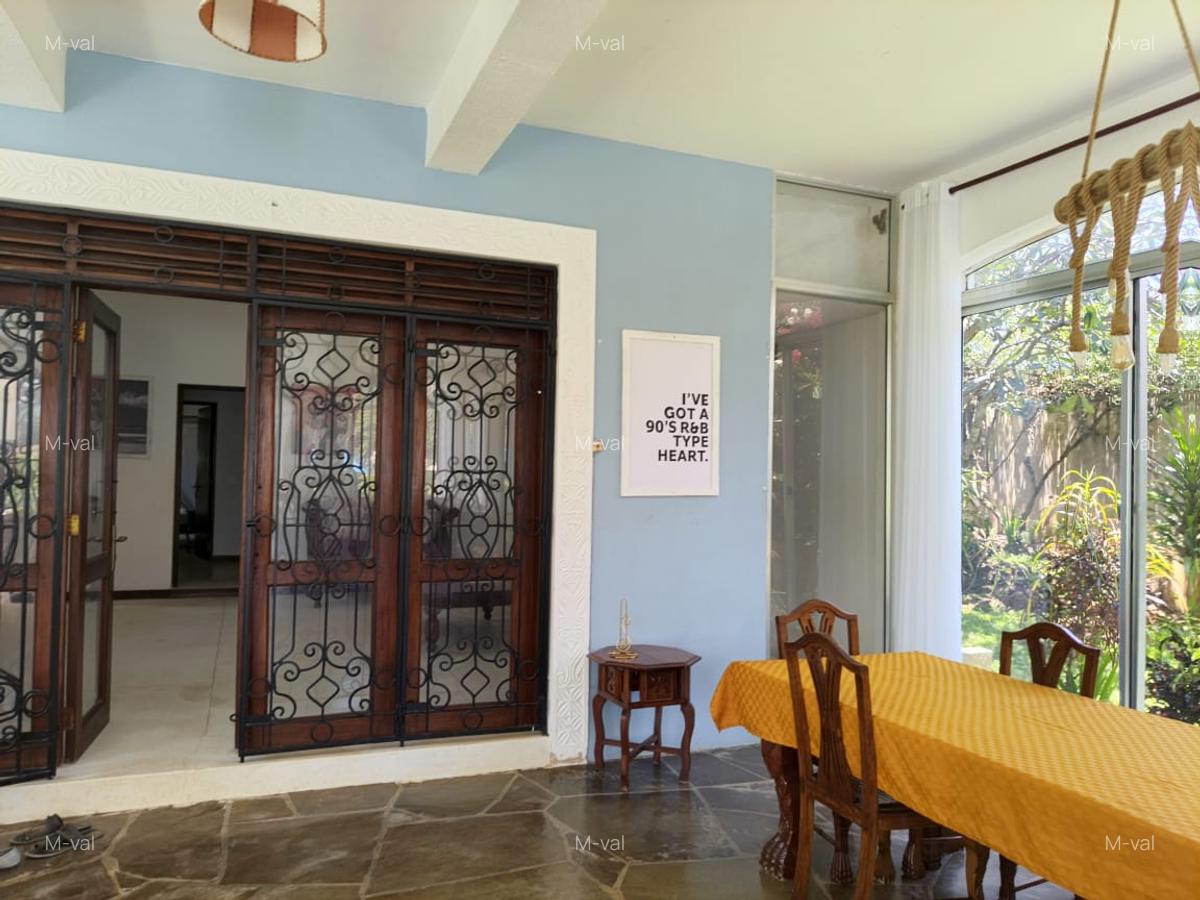 3 Bed Villa with En Suite at Casuarina - 10