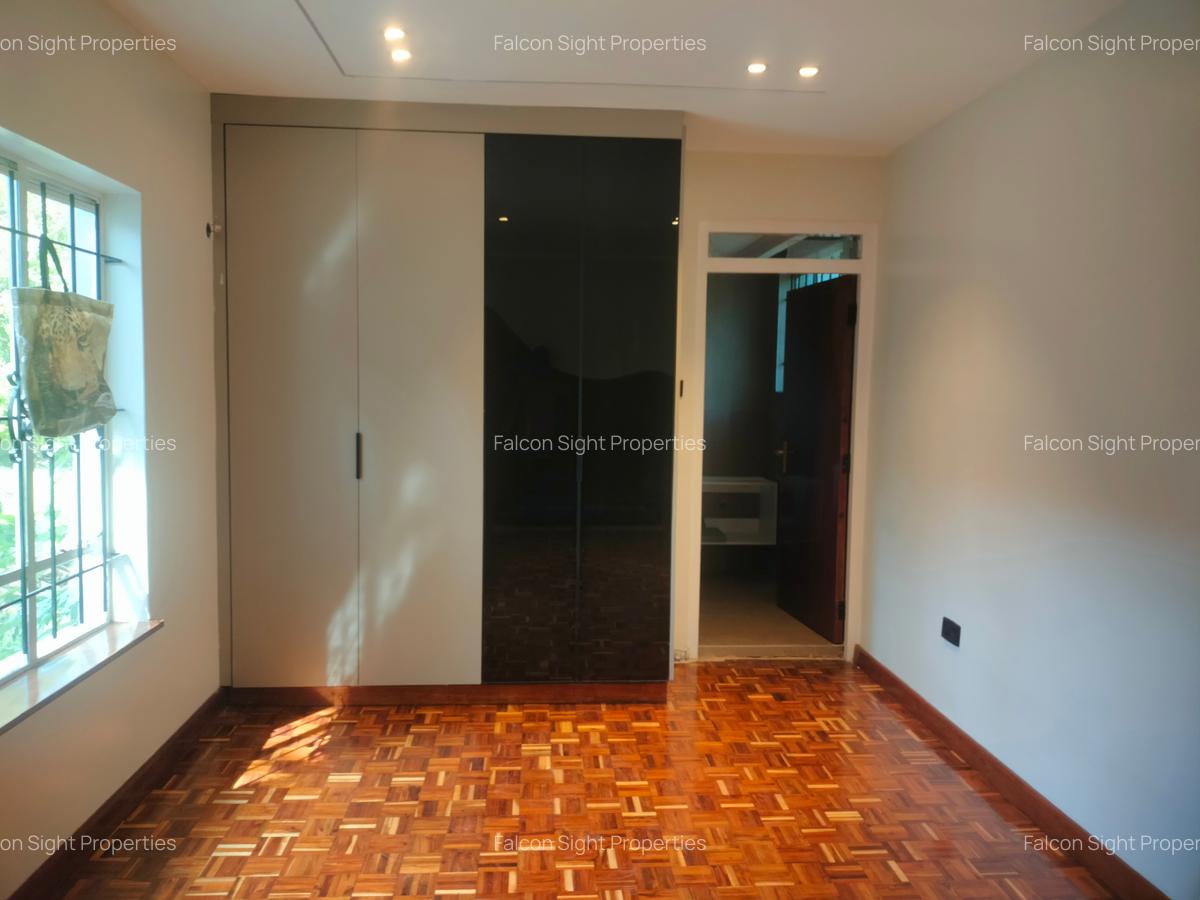 4 Bed Townhouse with Garden at Few Minutes Drive To Gigiri And Roslyn Academy - 10