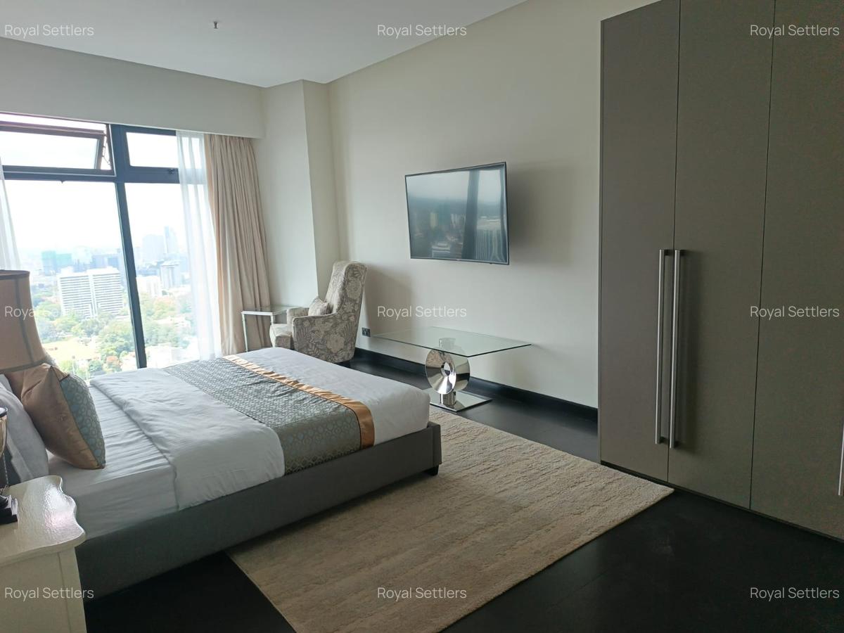 Furnished 2 Bed Apartment with En Suite at Church Rd - 20