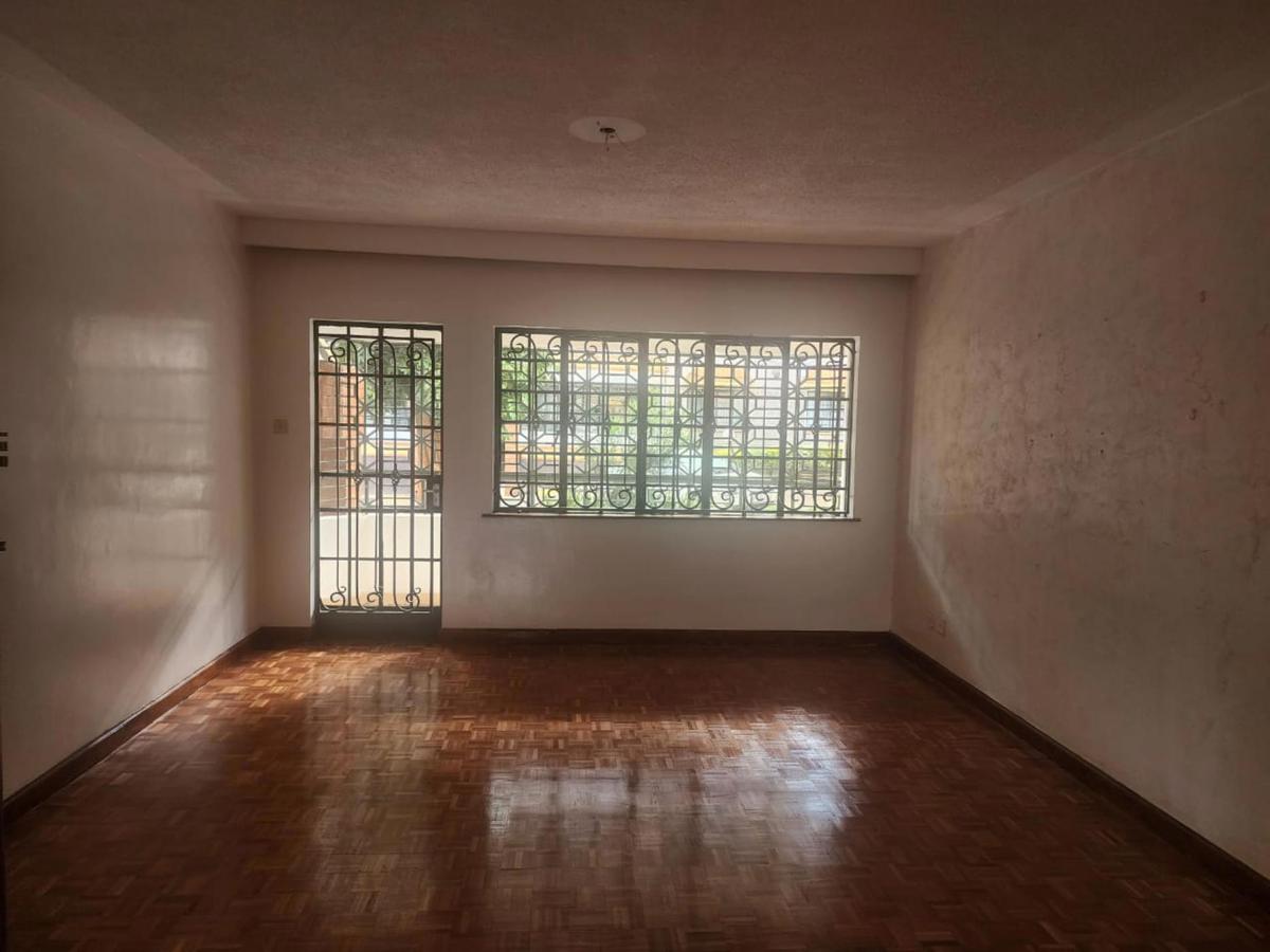 4 Bed Apartment with En Suite in Westlands Area - 2