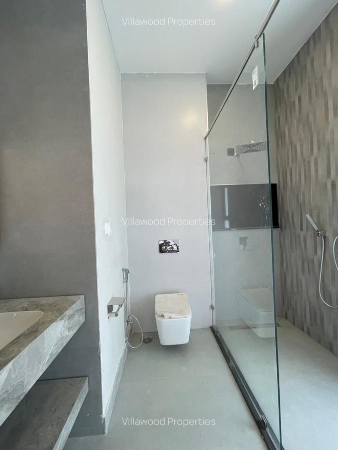 6 Bed Villa with En Suite in Nyari - 6