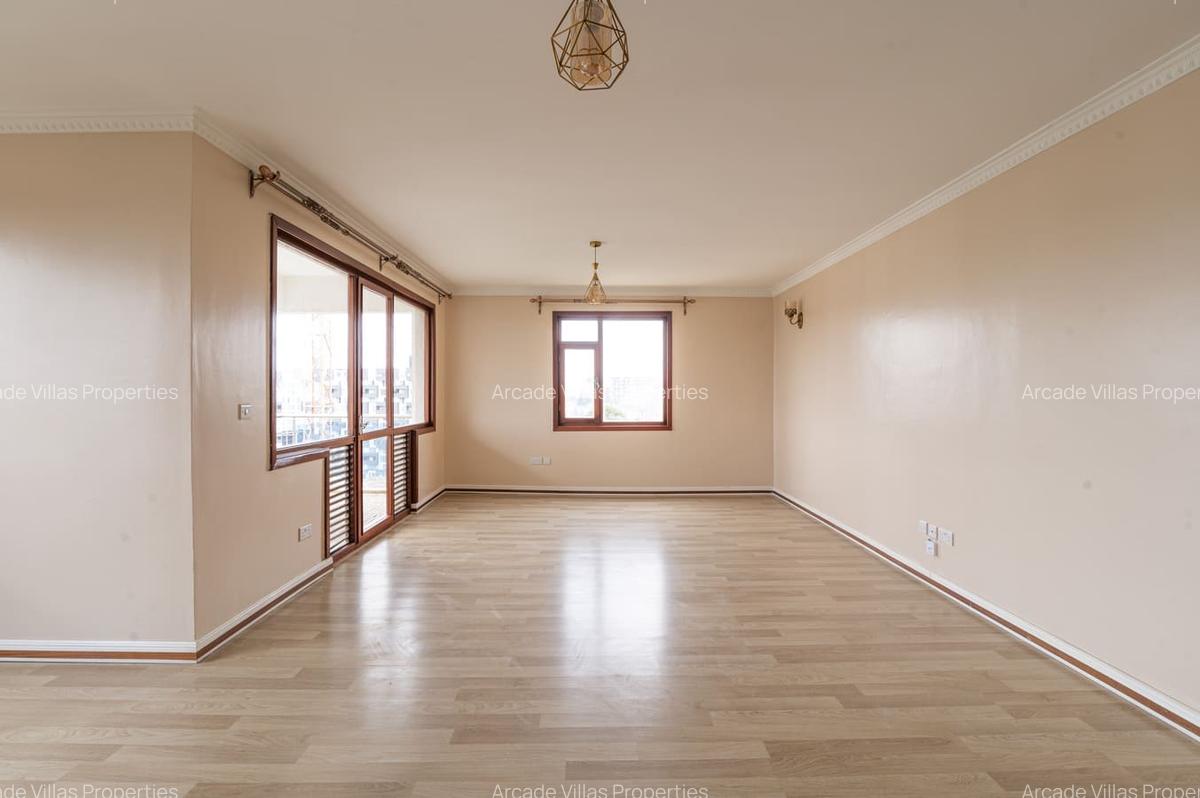 3 Bed Apartment with En Suite in Kileleshwa - 4