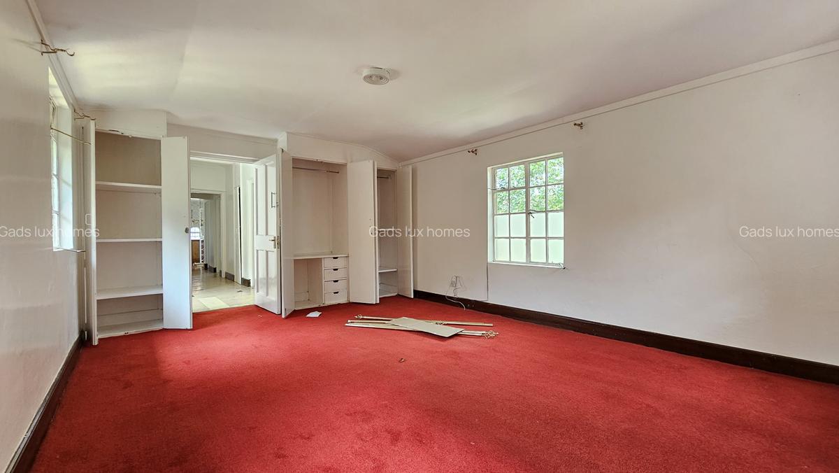 4 Bed Townhouse with En Suite at Karen - 5