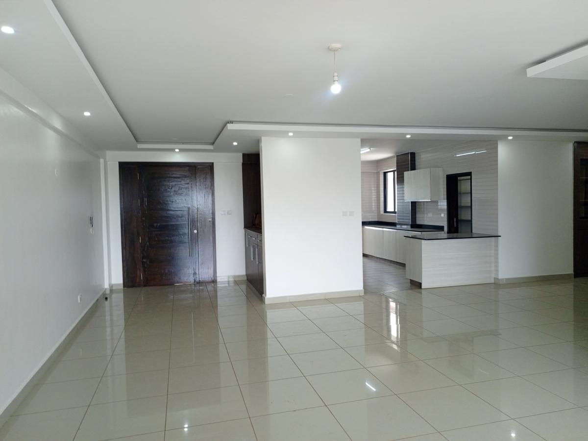 4 Bed Apartment with En Suite in General Mathenge - 15