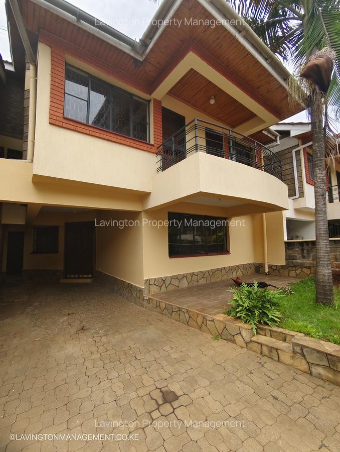 5 Bed Townhouse with En Suite at Lavington Green - 20