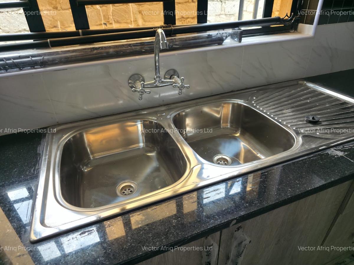 3 Bed House with En Suite in Kitengela - 9