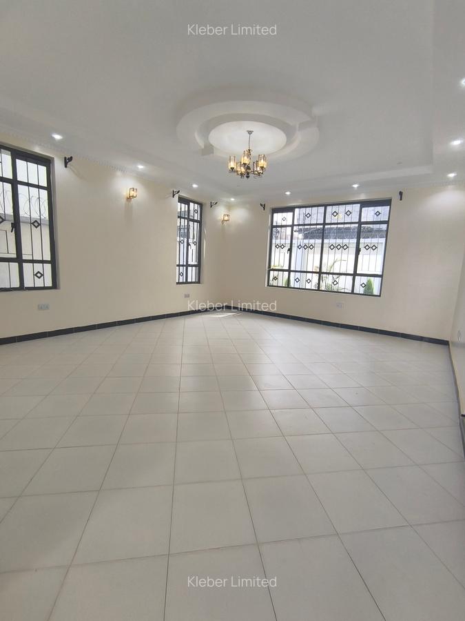 4 Bed House with En Suite in Syokimau - 3