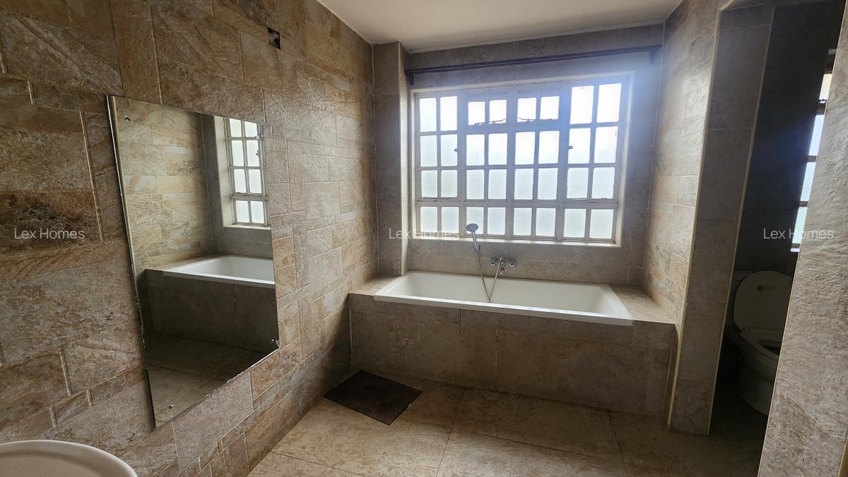 4 Bed House with En Suite at Rimpa - 15