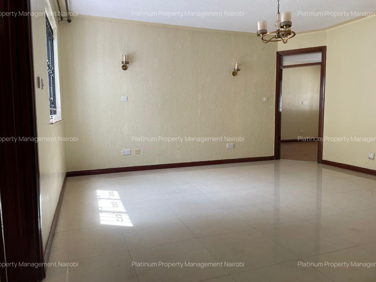 4 Bed House with En Suite at Grevillea Grove - 14