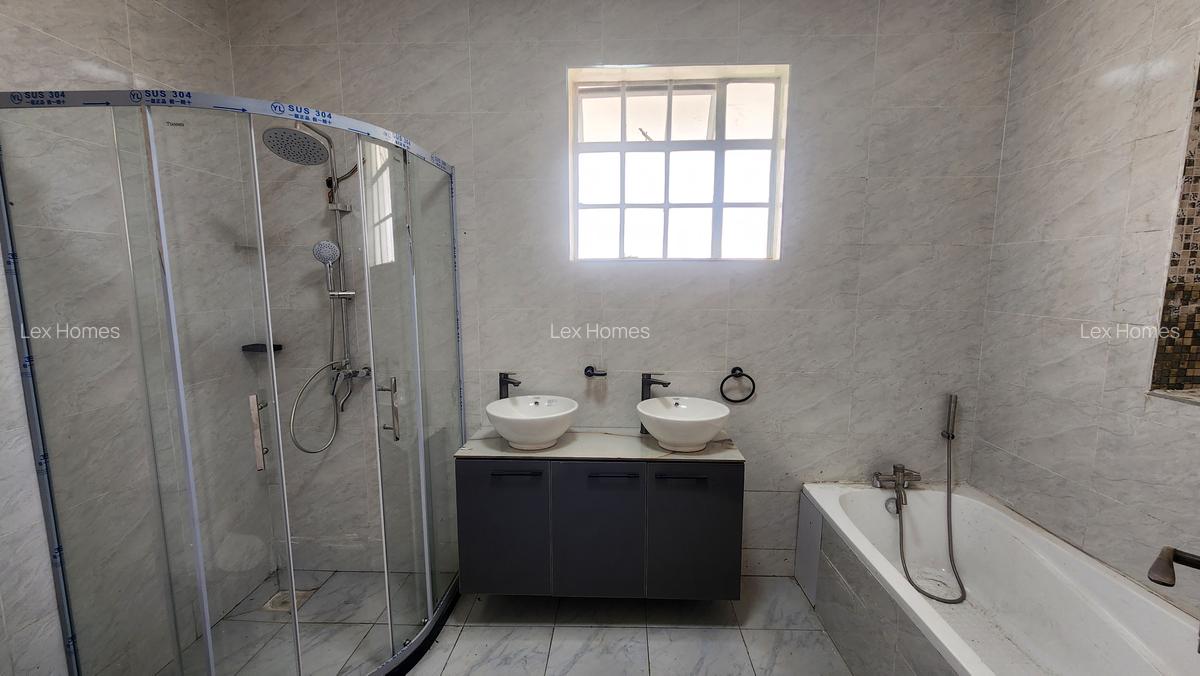 4 Bed House with En Suite at Rimpa - 15