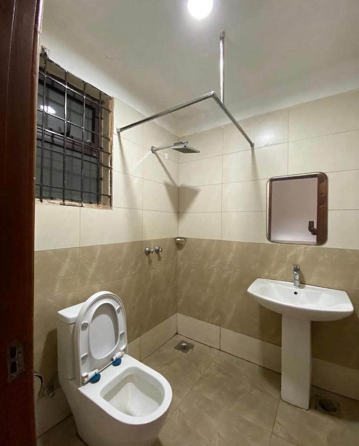 3 Bed Apartment with En Suite in Lavington - 8