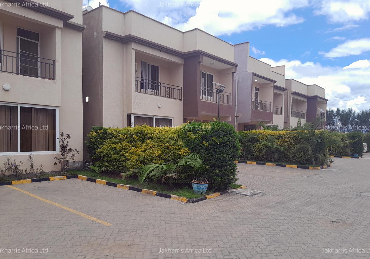 4 Bed Townhouse with En Suite in Syokimau - 1