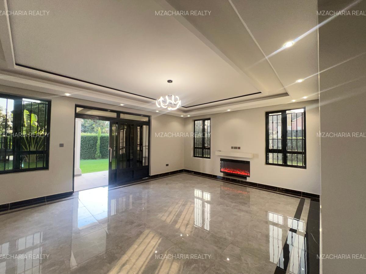 5 Bed Townhouse with Staff Quarters in Runda - 10