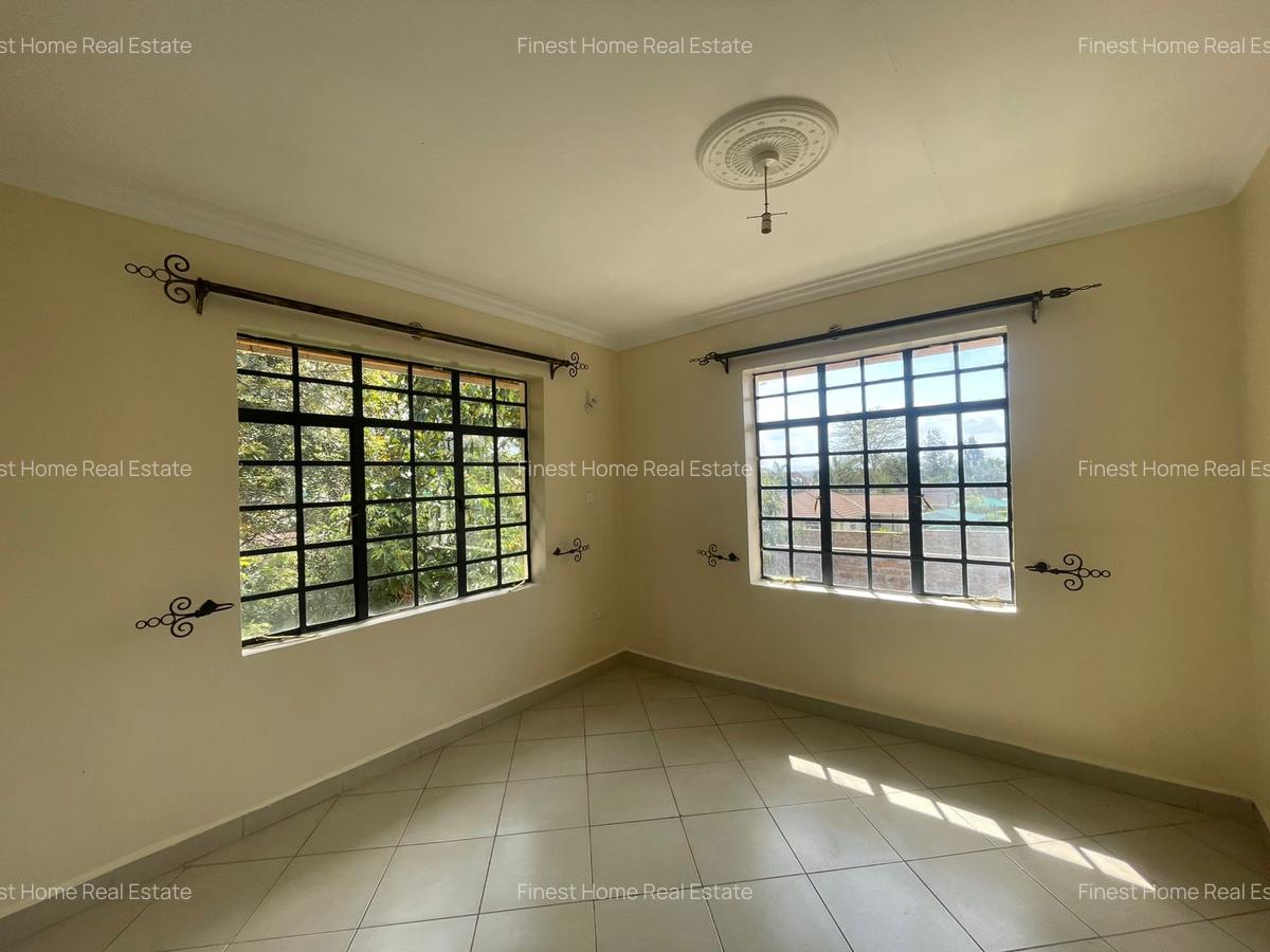 3 Bed Townhouse with En Suite at Mombasa Road - 4