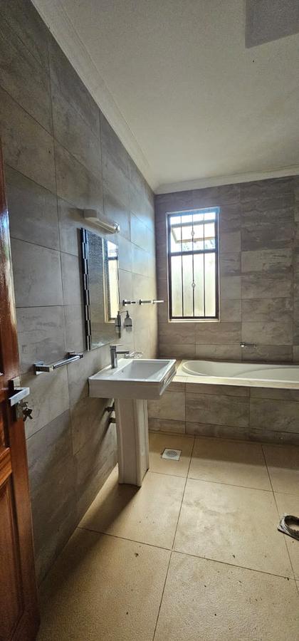 6 Bed House with En Suite at Old Kitisuru - 4