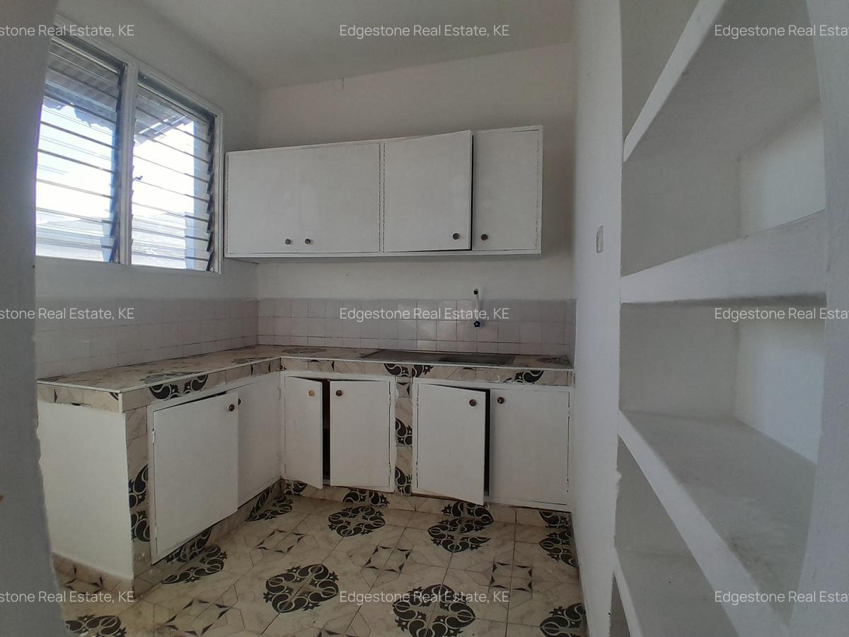 3 Bed Apartment with Borehole in Mombasa CBD - 11