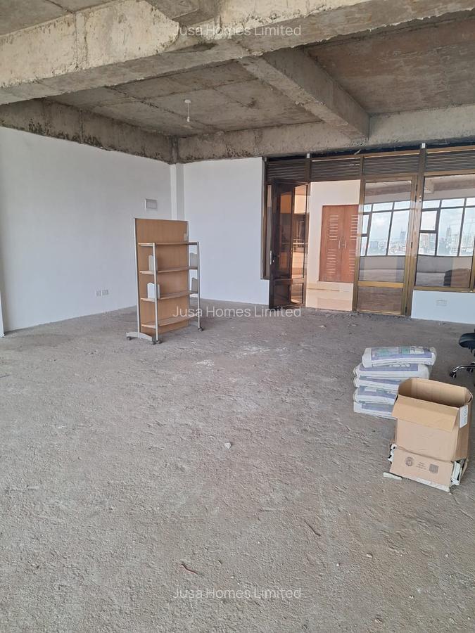 1,221 ft² Office with Lift at Adams - 2