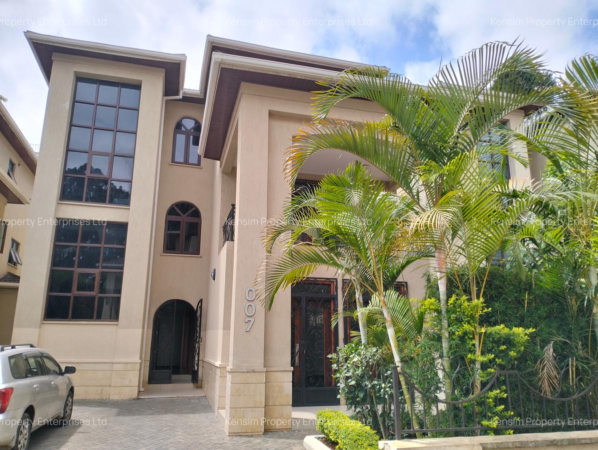 5 Bed Townhouse with En Suite in Lavington - 2