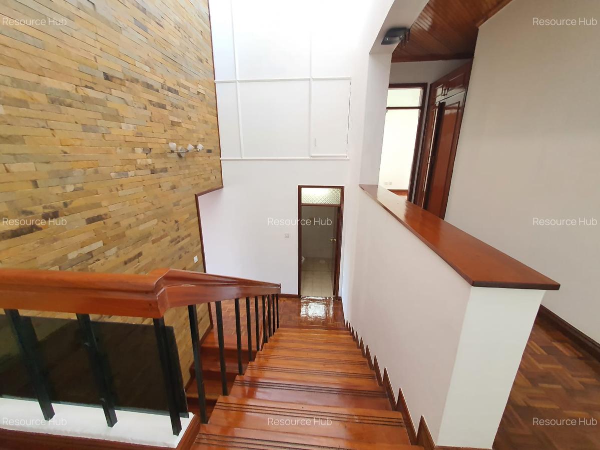 4 Bed Townhouse with En Suite at Shanzu Road - 17