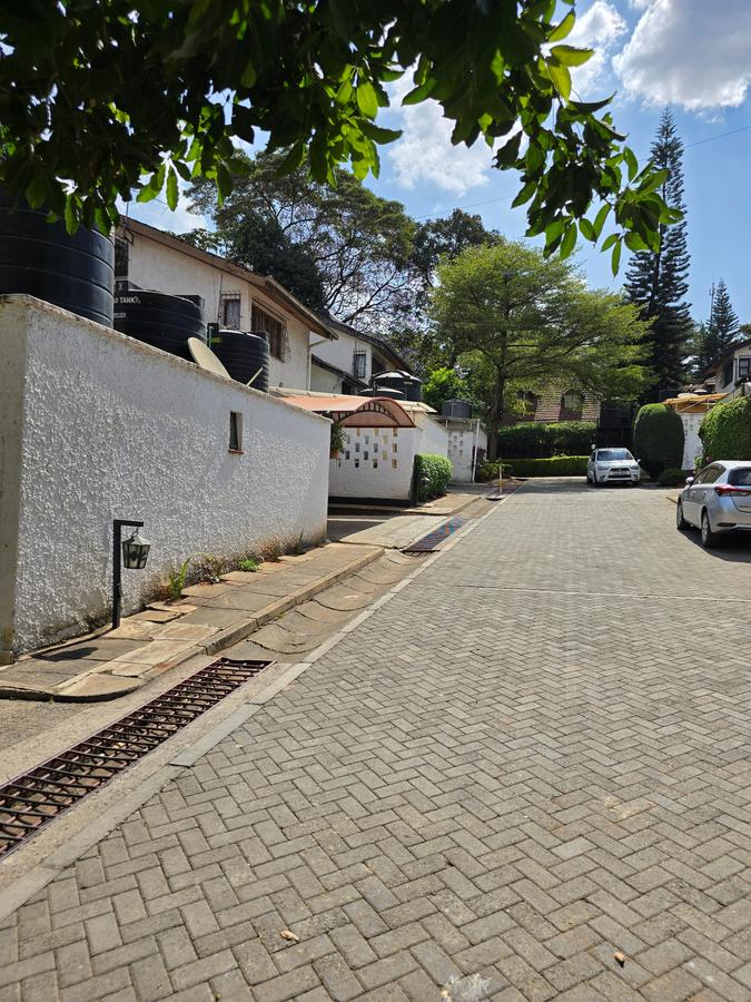 4 Bed House with En Suite in Kileleshwa - 10