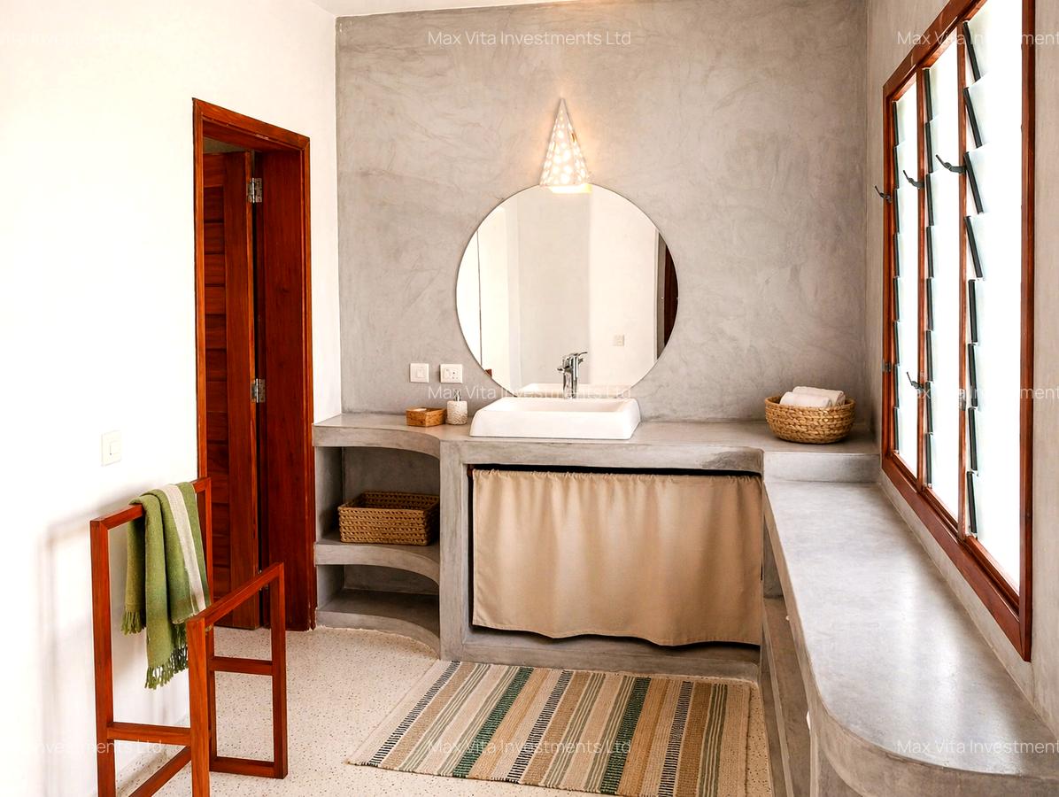 4 Bed Villa with En Suite in Watamu - 16