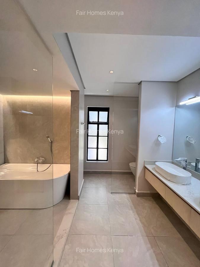 6 Bed Townhouse with En Suite at Convent Drive - 12