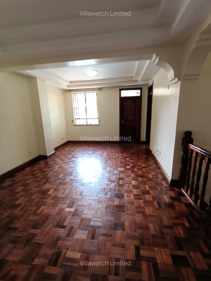5 Bed Townhouse with En Suite in Lavington - 13