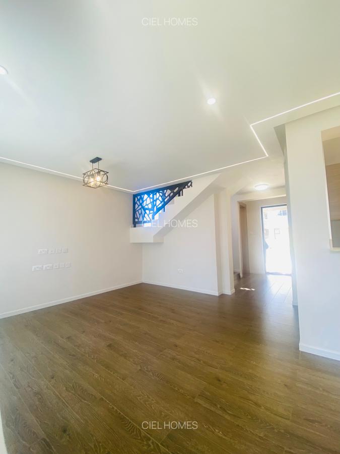 3 Bed Villa with Staff Quarters in Gikambura - 5