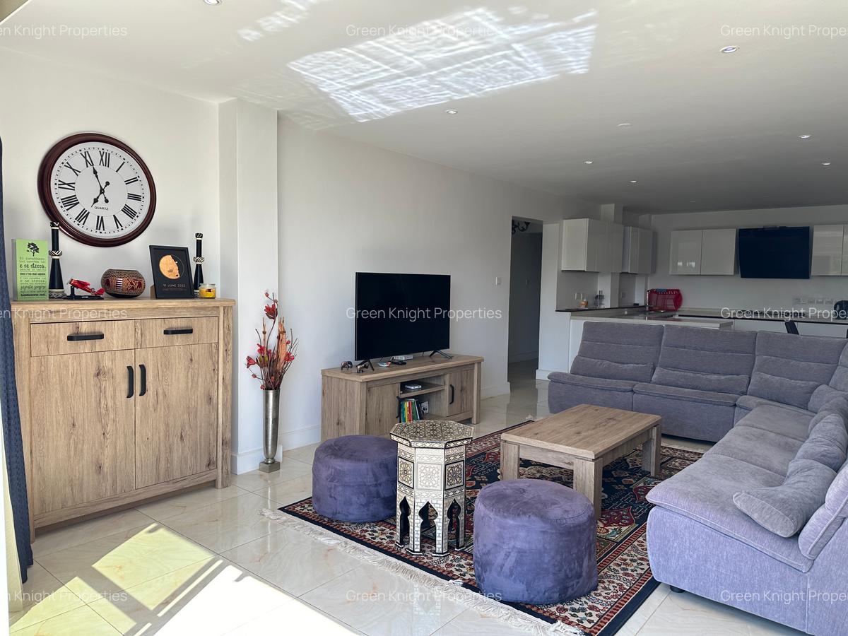 Serviced 3 Bed Apartment with En Suite in Westlands Area - 12