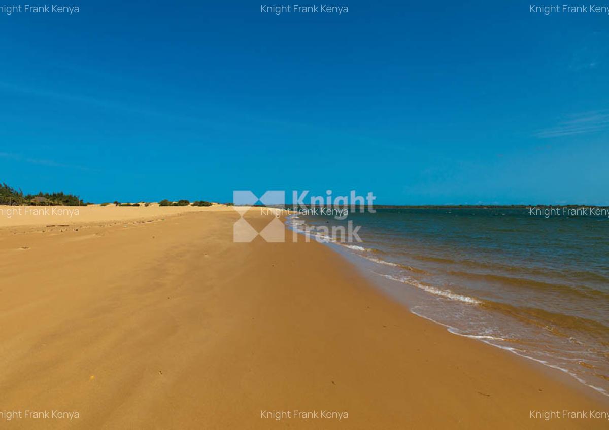 5 Bed House with En Suite at Kizingoni Beach - 11