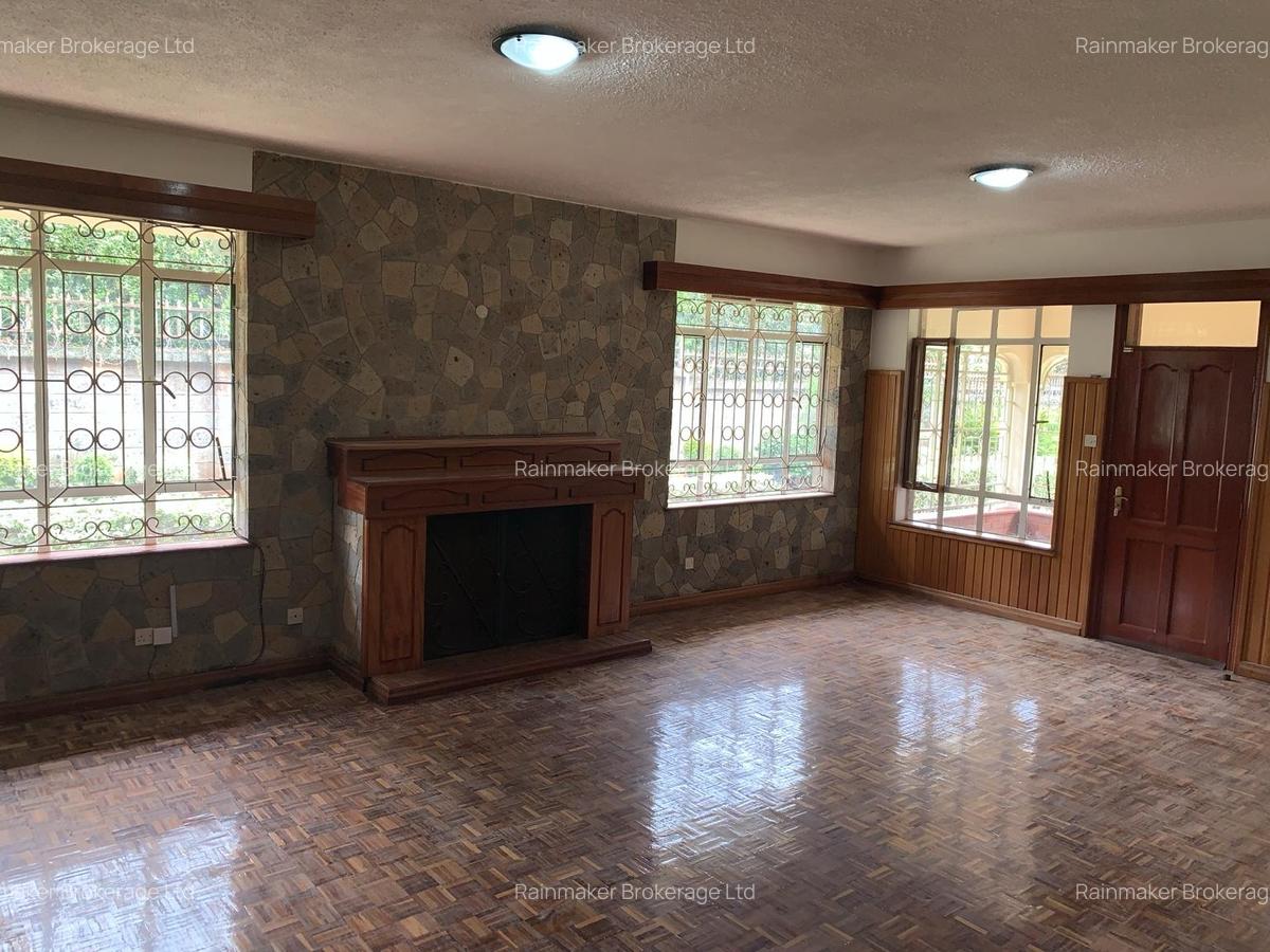 5 Bed House with En Suite in Nyari - 5