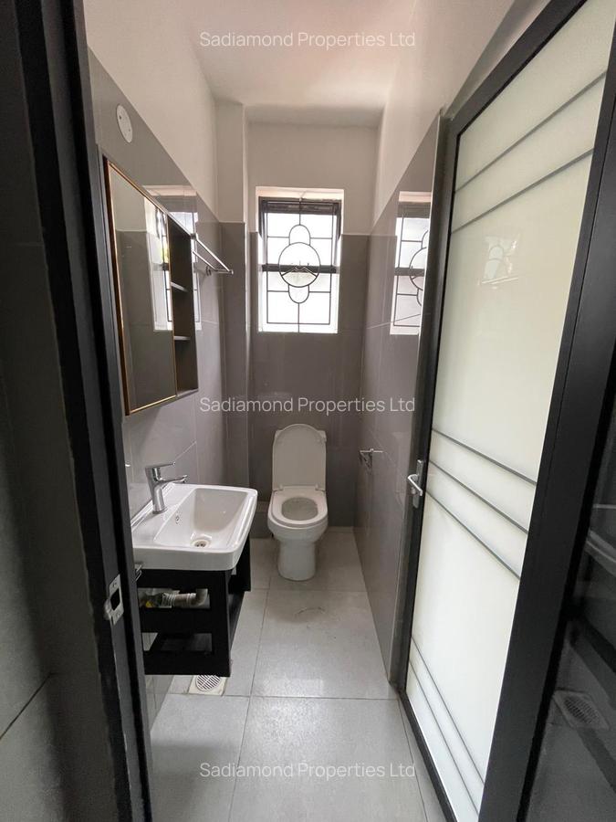 1 Bed Apartment with En Suite in Westlands Area - 8