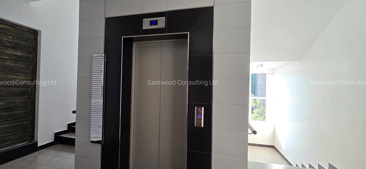 4 Bed Apartment with En Suite at 2Nd Parklands - 5